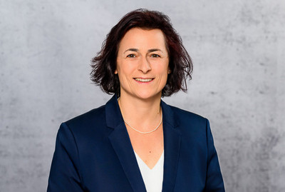 Dr. Nicole Armbrüster